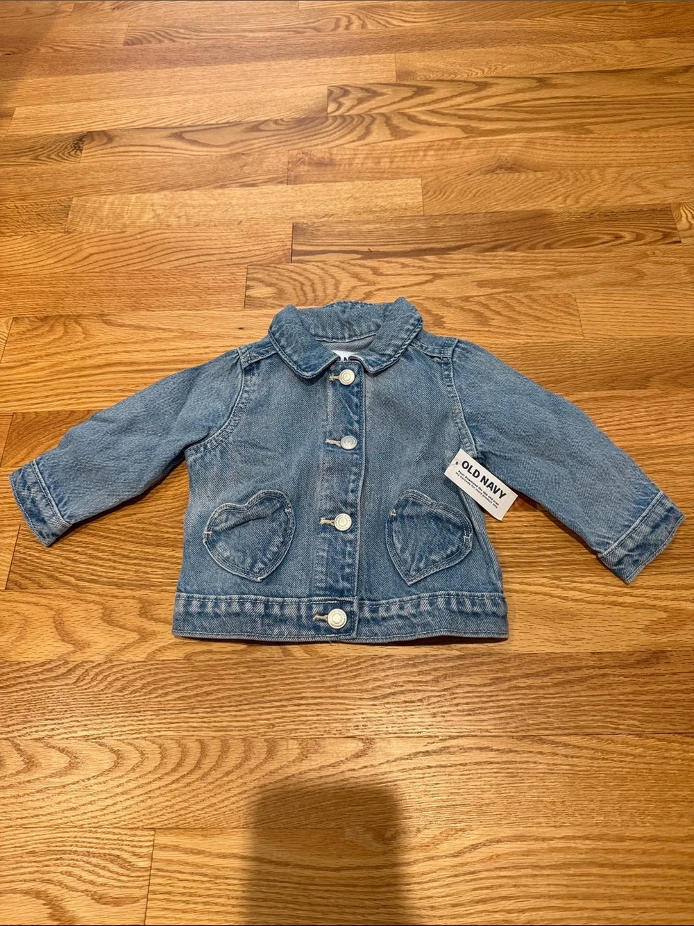 Old navy Baby Girl Jean Jacket with Heart Pockets NWT 6-12 Months